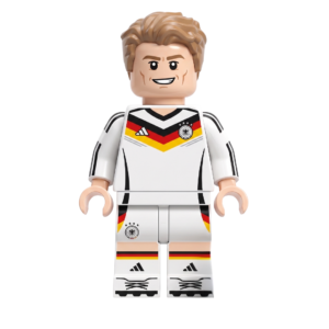 Minifigura Toni Kroos "El Francotirador" - Selección Alemania Edition
